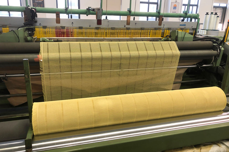 Vysokopevnostní aramidem vyztužená Mesh Fabric Roll – pro kompozitní základní materiály