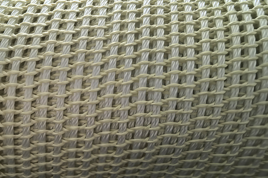 Vysokopevnostní aramidem vyztužená Mesh Fabric Roll – pro kompozitní základní materiály